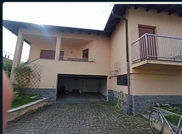 casa indipendente in vendita a Robbio