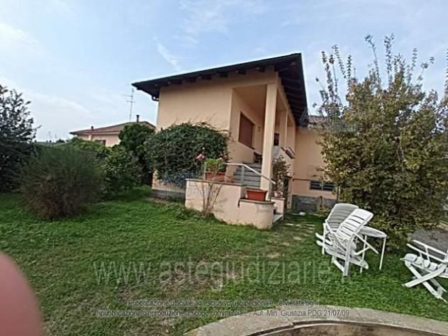 casa indipendente in vendita a Robbio