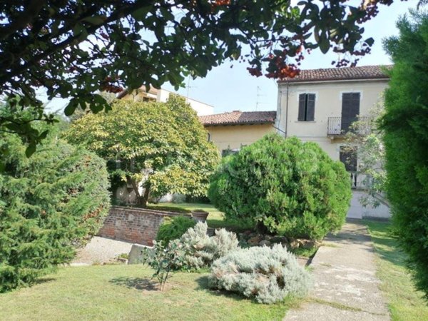 casa indipendente in vendita a Robbio