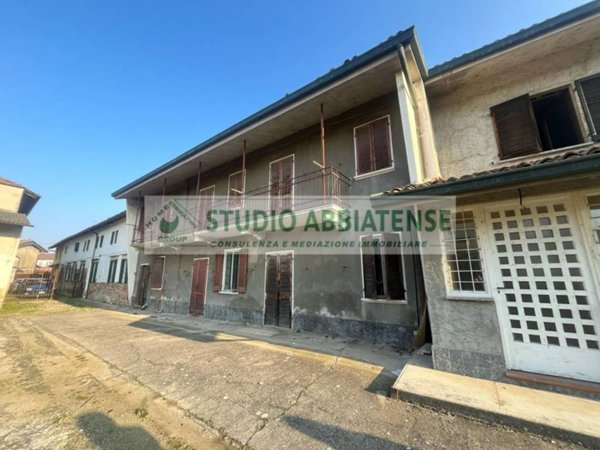 casa indipendente in vendita a Robbio