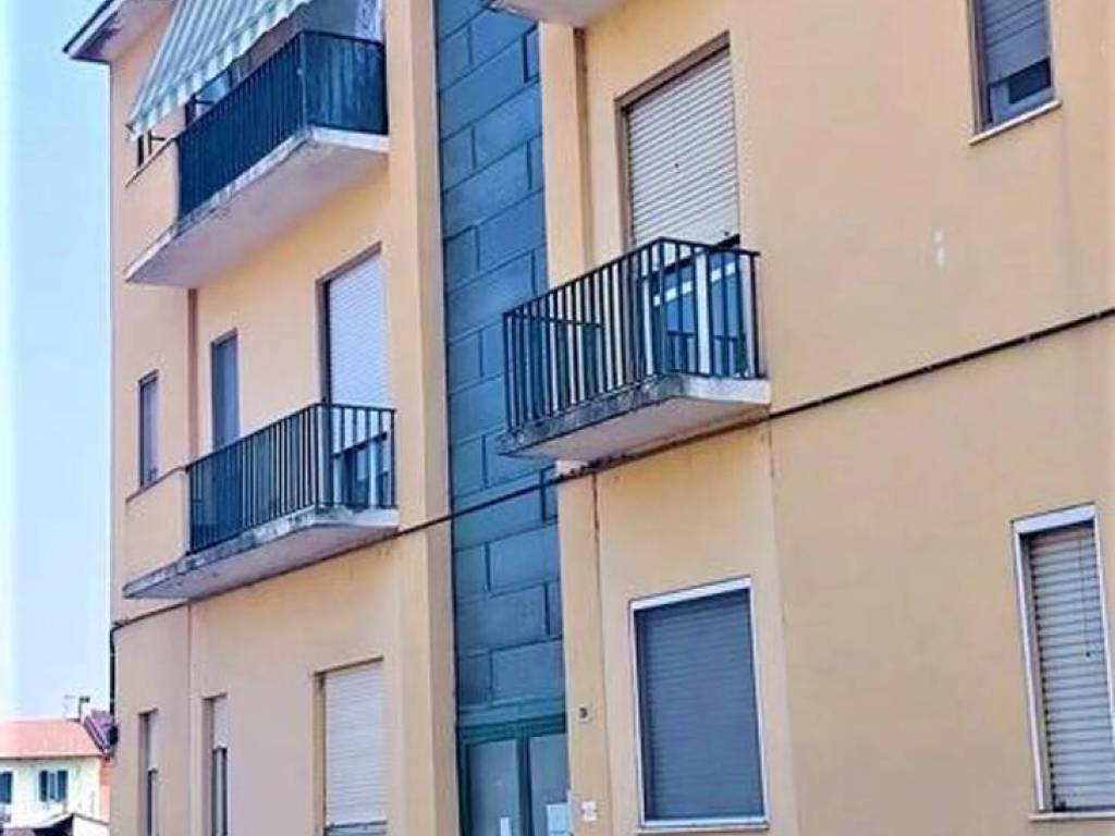 appartamento in vendita a Robbio