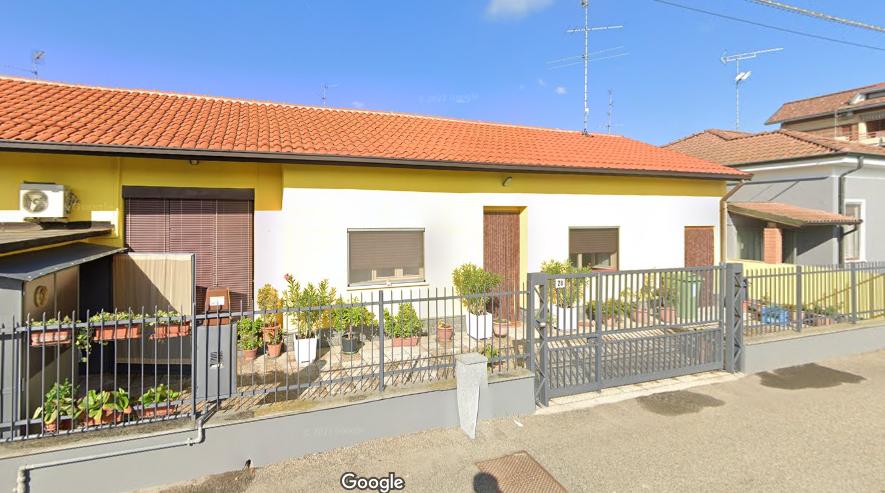casa indipendente in vendita a Robbio