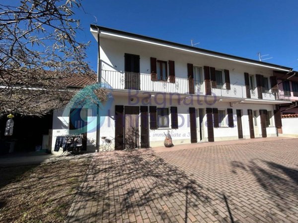 casa indipendente in vendita a Robbio