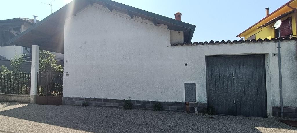 casa indipendente in vendita a Robbio