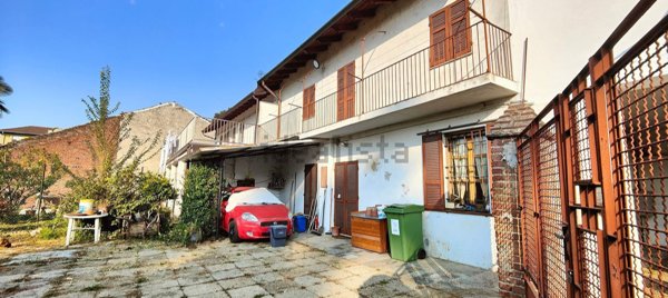 casa indipendente in vendita a Robbio