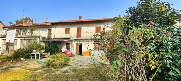 casa indipendente in vendita a Robbio