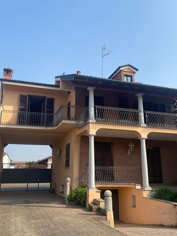 quadrivano in vendita a Robbio