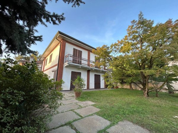 casa indipendente in vendita a Robbio