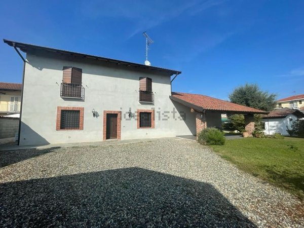 casa indipendente in vendita a Robbio