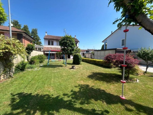 casa indipendente in vendita a Robbio