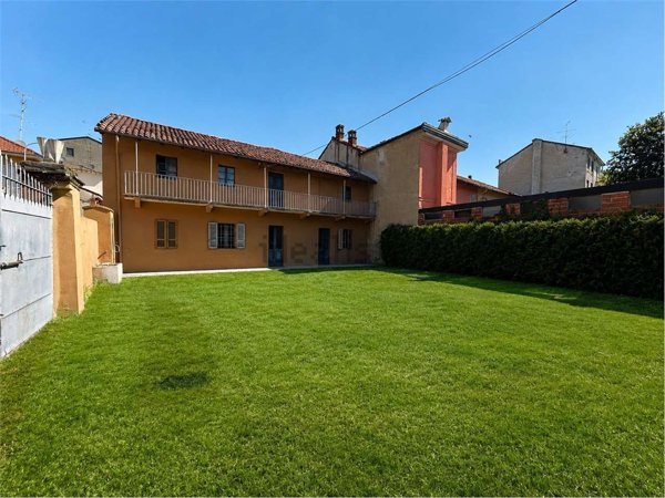casa indipendente in vendita a Robbio