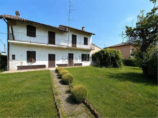 casa indipendente in vendita a Robbio