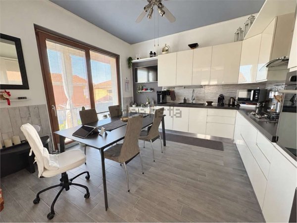 casa indipendente in vendita a Robbio