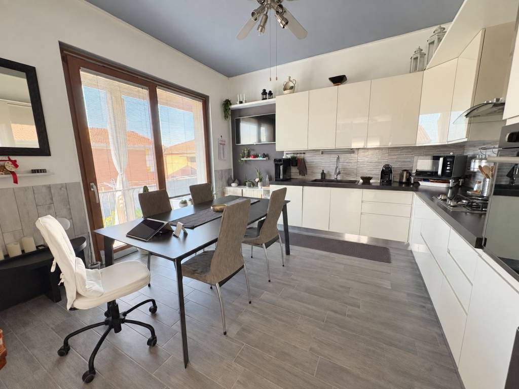casa indipendente in vendita a Robbio