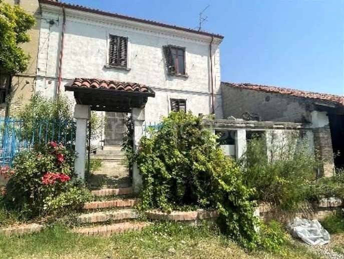 casa indipendente in vendita a Robecco Pavese