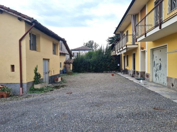 appartamento in vendita a Robecco Pavese in zona Stradellino