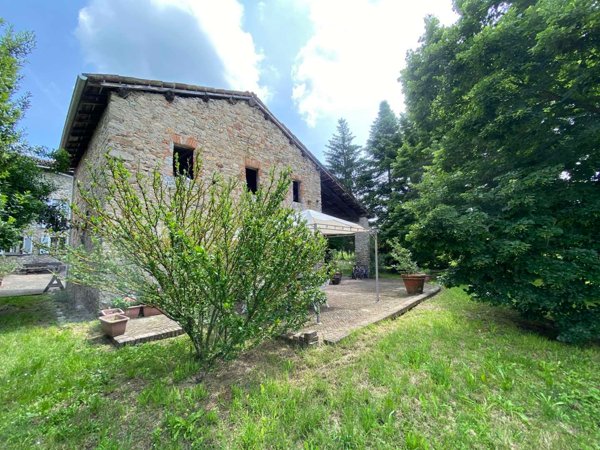 casa indipendente in vendita a Rocca Susella