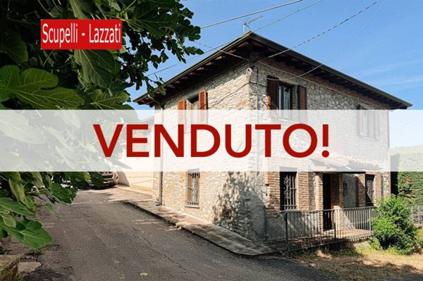 casa indipendente in vendita a Rocca Susella