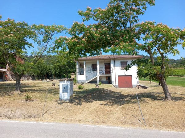 casa indipendente in vendita a Rocca Susella in zona San Paolo