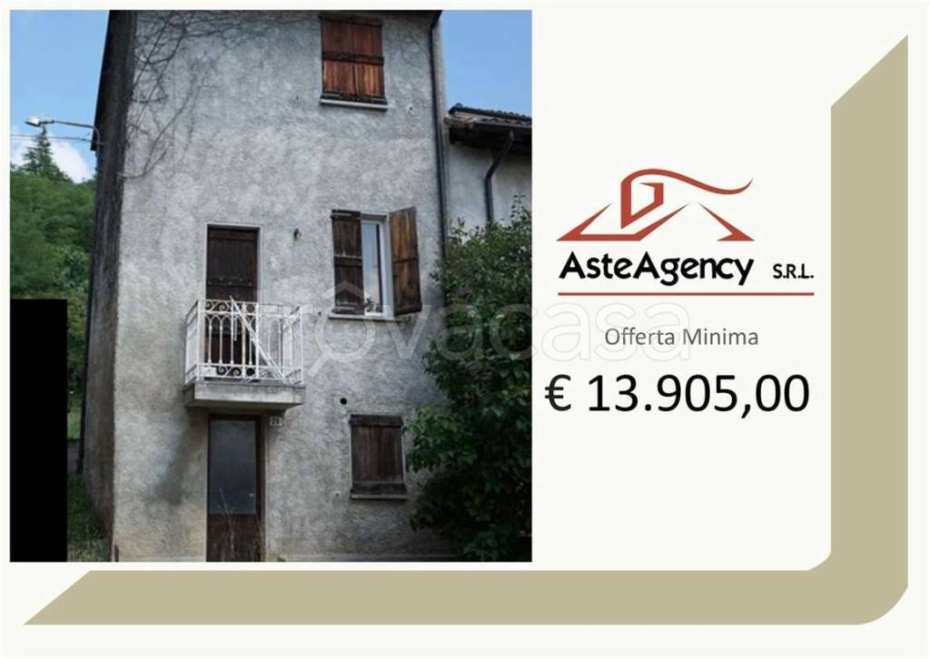 casa indipendente in vendita a Rocca Susella in zona Chiusani