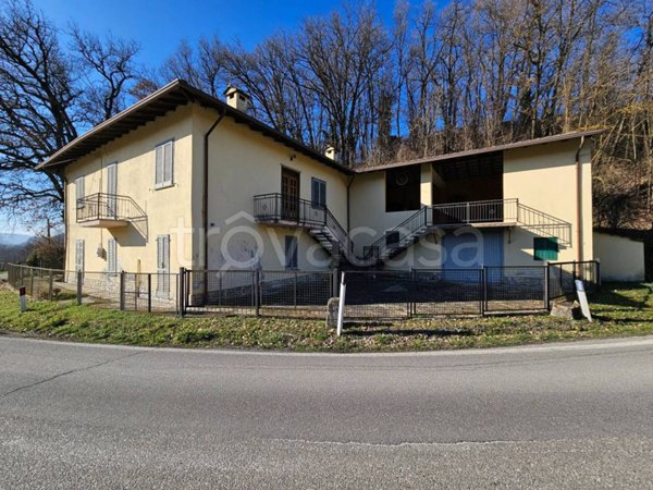 casa indipendente in vendita a Rocca Susella