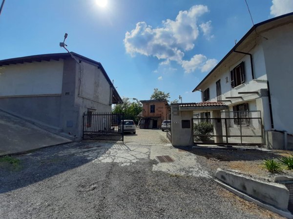 casa indipendente in vendita a Rocca Susella in zona San Paolo