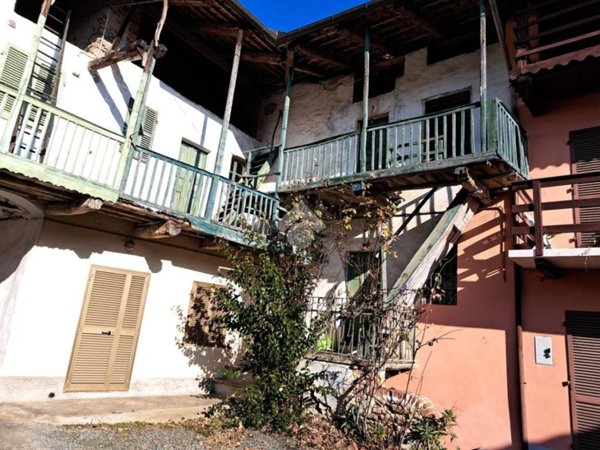 casa indipendente in vendita a Levone