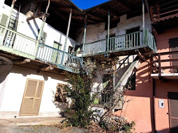 casa indipendente in vendita a Levone