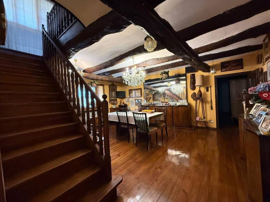 casa indipendente in vendita a Levone