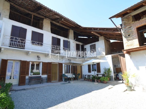 casa indipendente in vendita a Levone