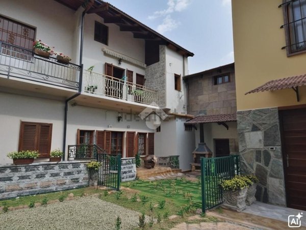 casa semindipendente in vendita a Levone