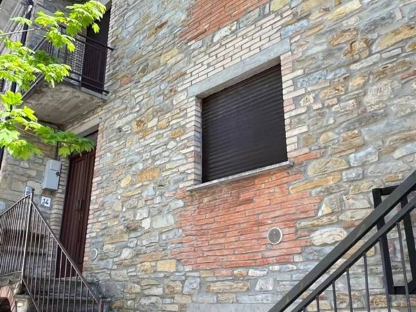 casa indipendente in vendita a Romagnese