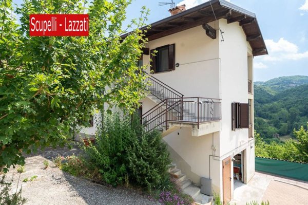 casa indipendente in vendita a Romagnese in zona Casa