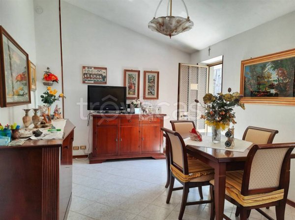 casa indipendente in vendita a Romagnese in zona Casa