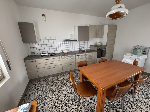 casa semindipendente in vendita a Romagnese in zona Casa