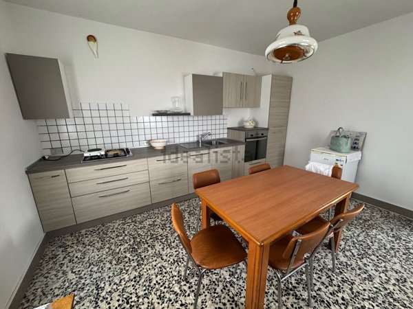 casa semindipendente in vendita a Romagnese in zona Casa