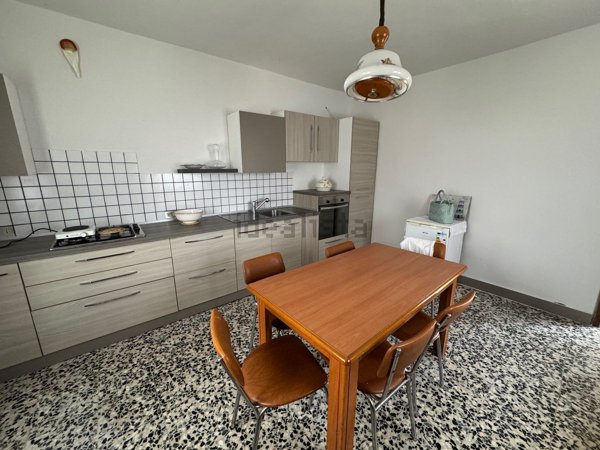 casa semindipendente in vendita a Romagnese in zona Casa