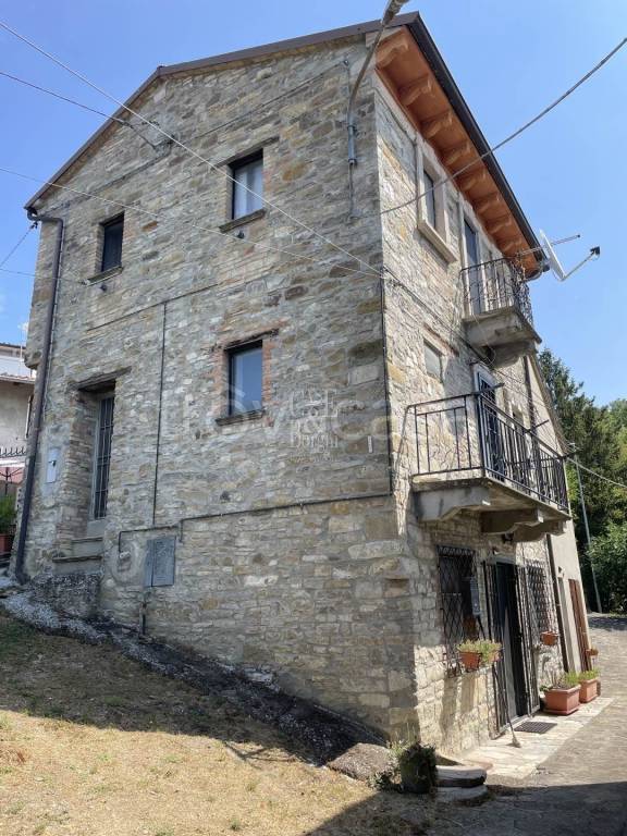 casa indipendente in vendita a Romagnese in zona Gabbione