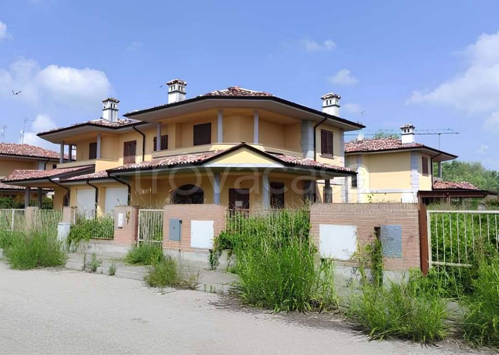 appartamento in vendita a Roncaro