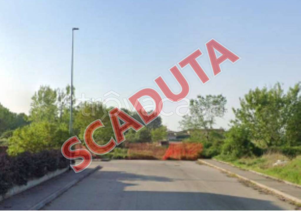 terreno agricolo in vendita a Roncaro