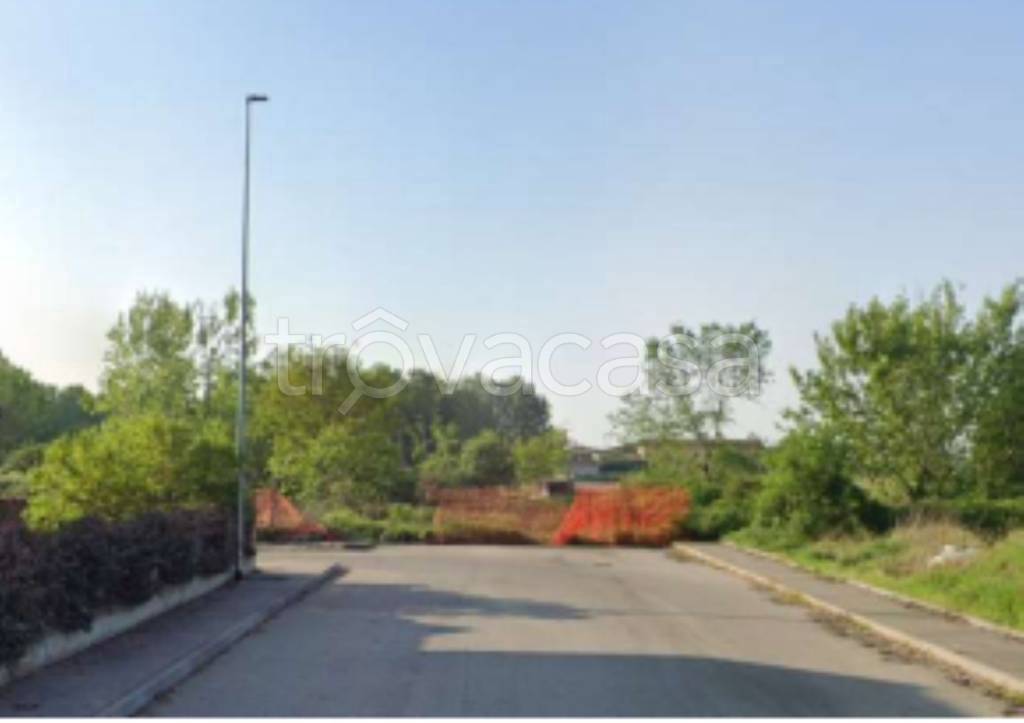 terreno agricolo in vendita a Roncaro