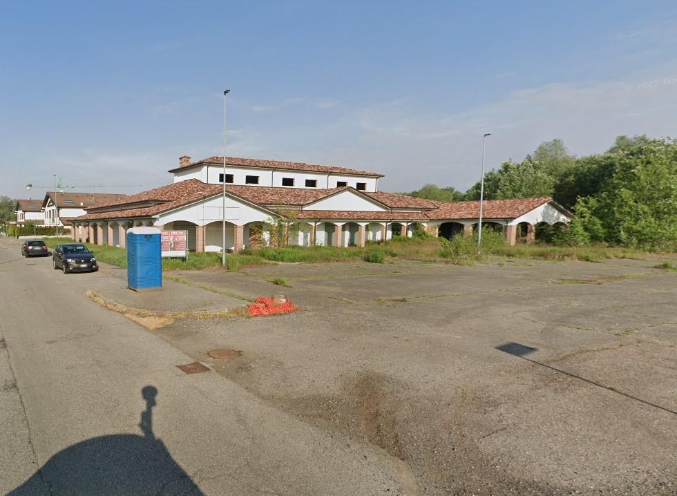 casale in vendita a Roncaro