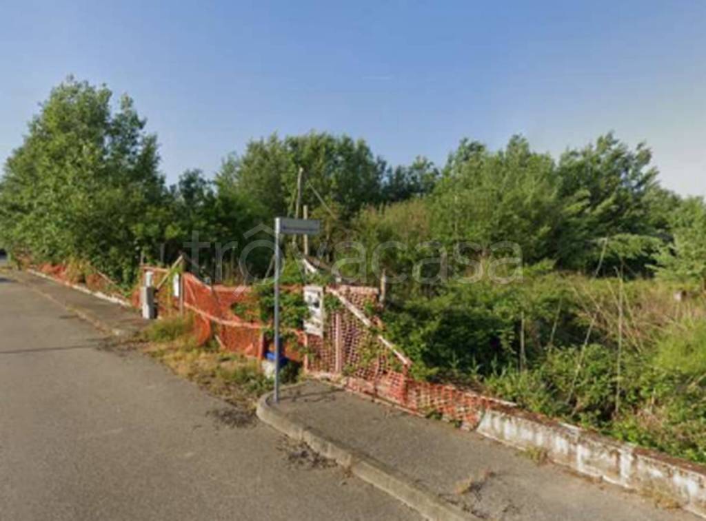 terreno agricolo in vendita a Roncaro