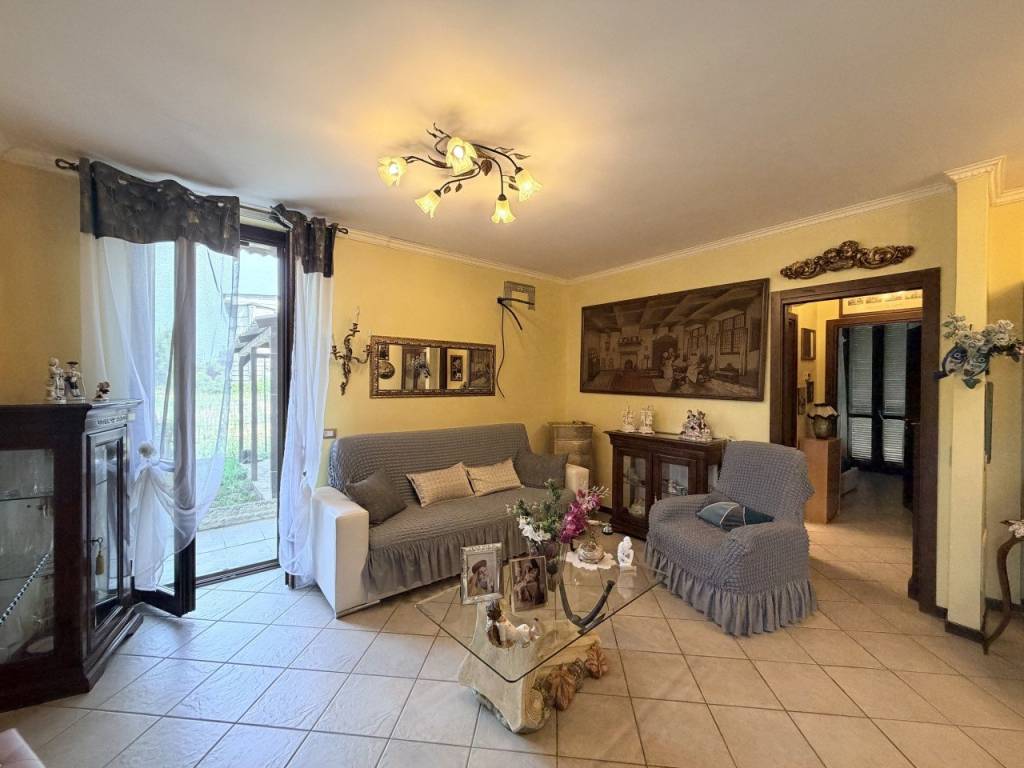 appartamento in vendita a Roncaro