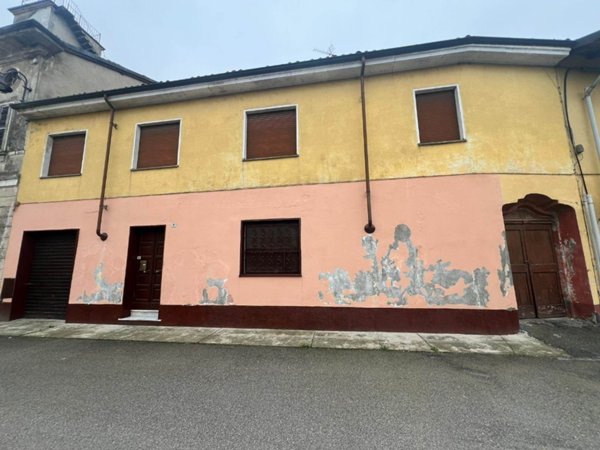 casa indipendente in vendita a Rosasco