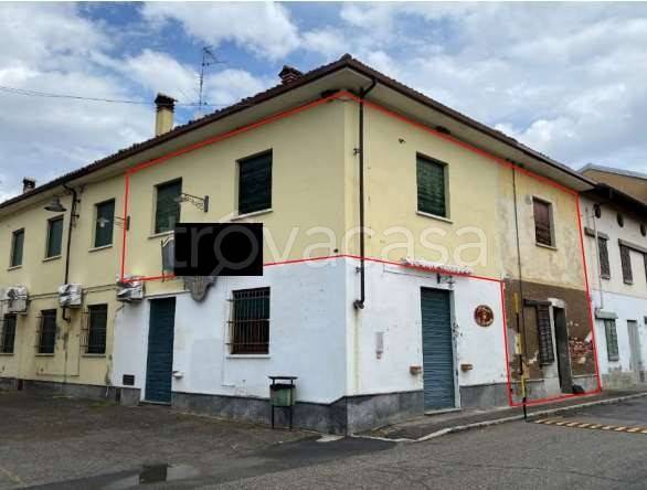 casa indipendente in vendita a Rosasco