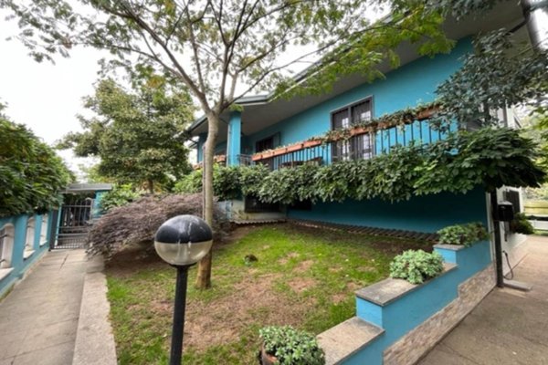 casa indipendente in vendita a Rosasco