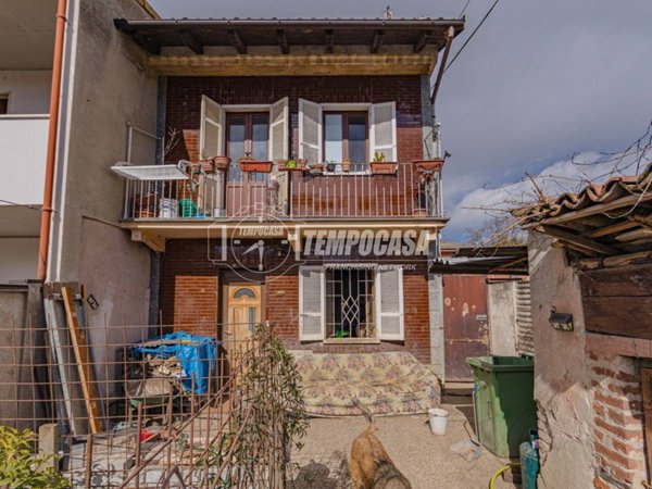 casa indipendente in vendita a Rosasco