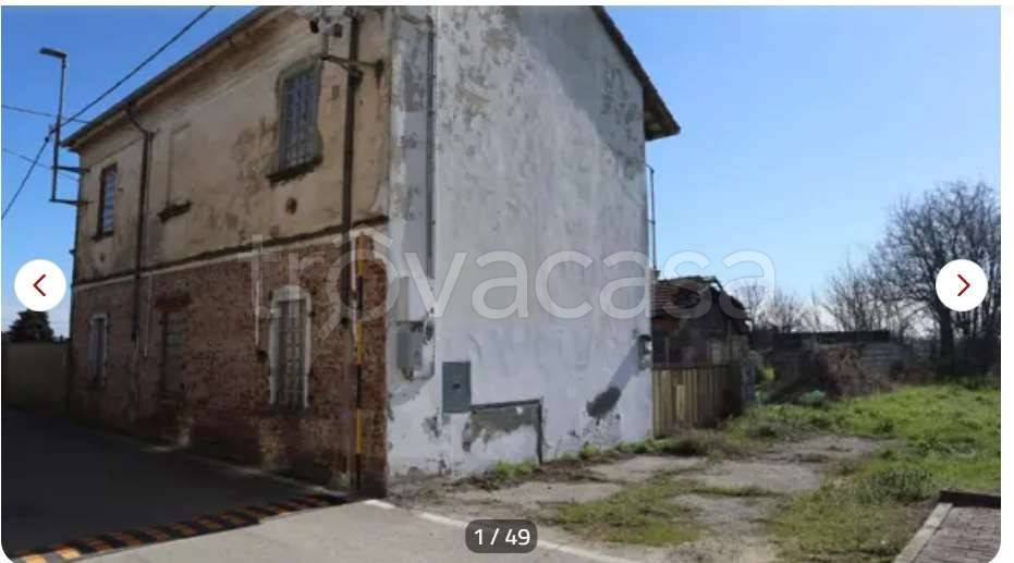 casa indipendente in vendita a Rosasco in zona Rivoltella
