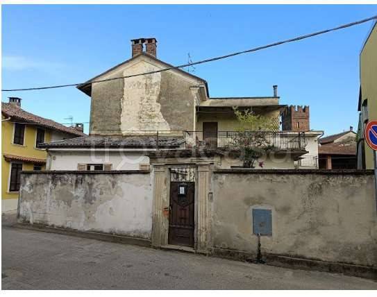 casa indipendente in vendita a Rosasco